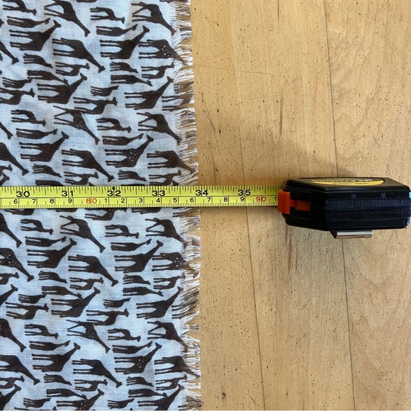2/$20 Giraffe scarf J.Crew NWOT - Picture 7 of 9